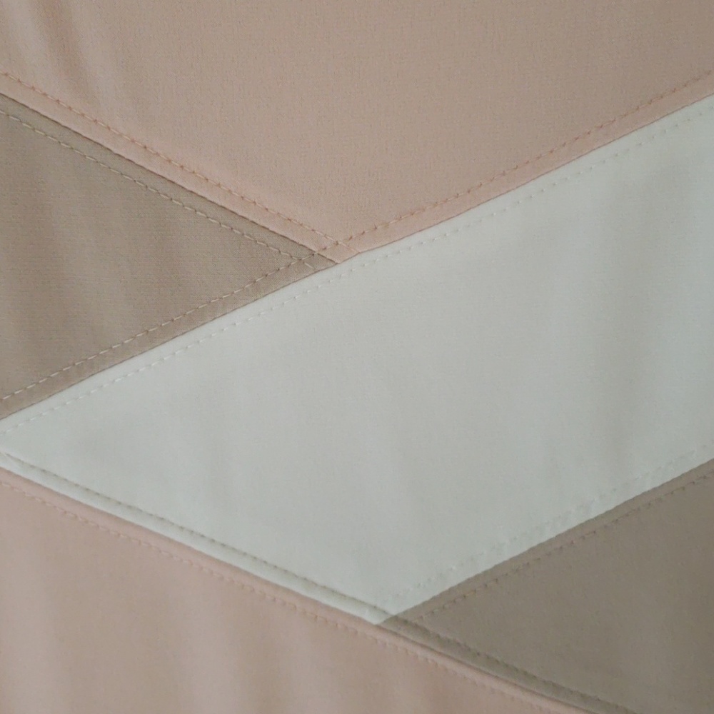 Calvin Klein Shell New - Picture 2 of 3